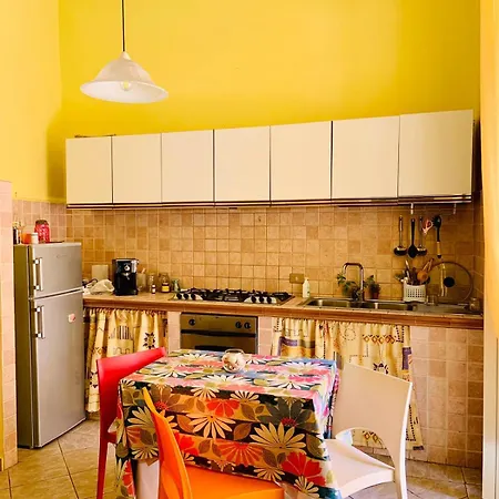 La Casina Sul Porto Apartment *